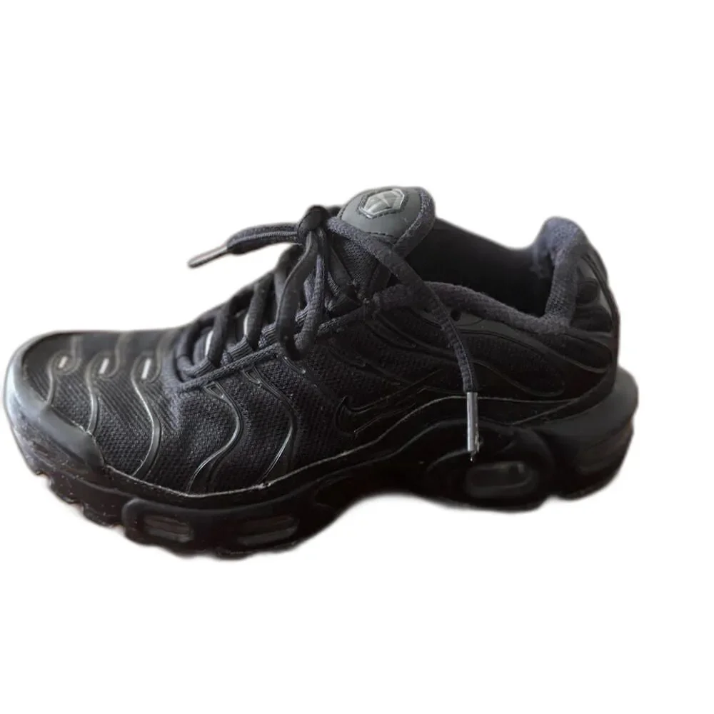 Nike Air Max Plus GS Triple Black Running Sneakers Youth 4Y CD0609-001